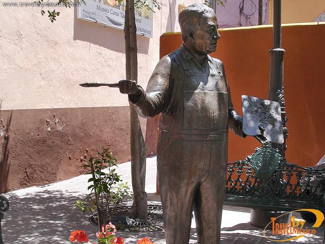 Estatua Diego Rivera